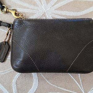 Vintage Coach Brown Leather Wristlet!